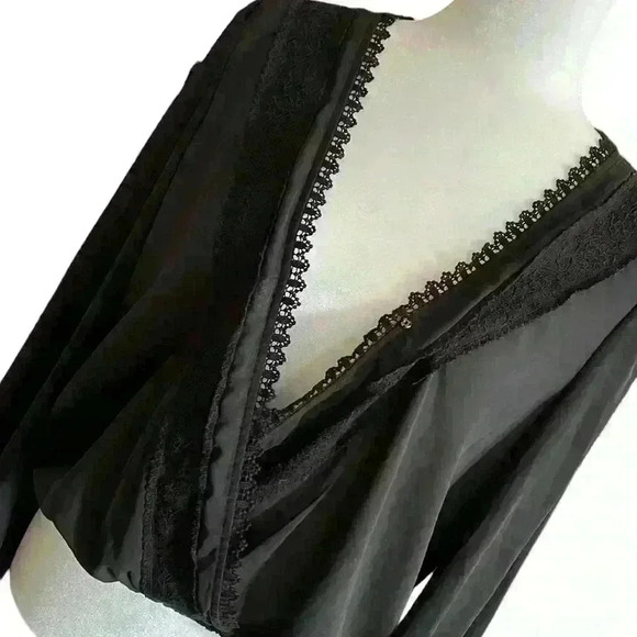 Mi Ami Black Long Sleeve Faux Wrap Blouse Size Large - Picture 7 of 7